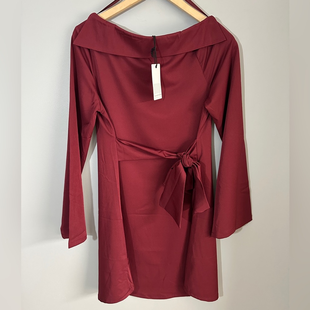 Love Riche Deep Cranberry Red‎ Satin Dress Boatneck Bell Sleeve Womens Sz Small